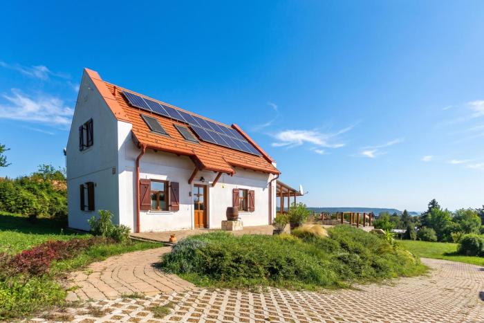 Balaton View From Almadi - Happy Rentals