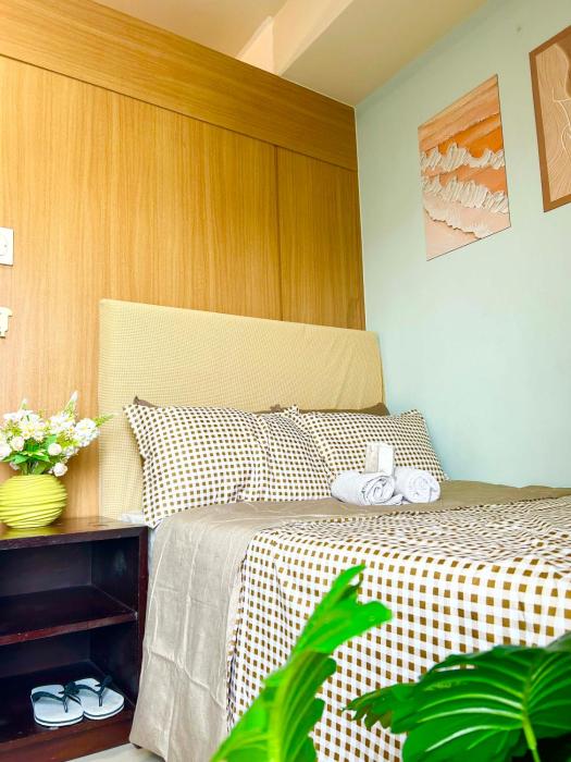 1BR Condo Apartment - Walking Distance to MOA