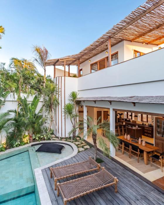 Lovely 4BR Villa Rooftop Sunset - Seminyak