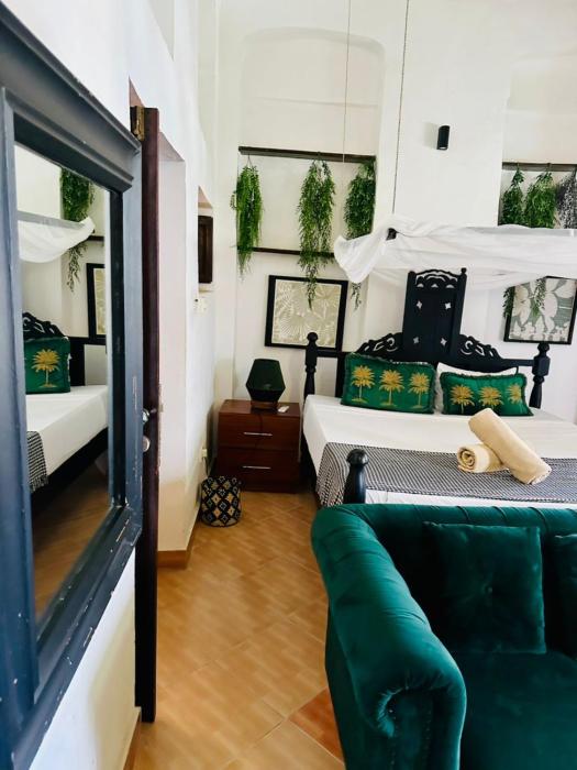 MAISON BOHEME - Stone town