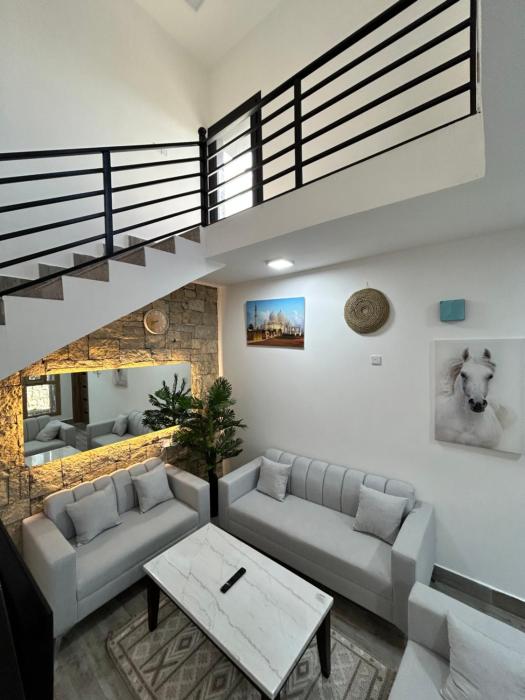 Stone chalet 1
