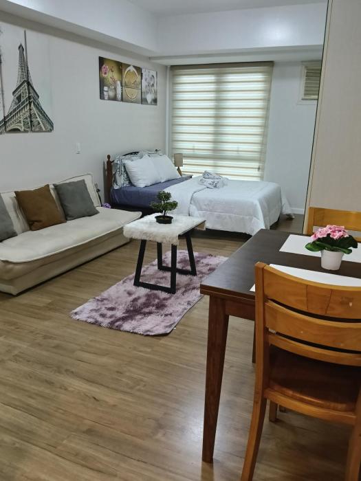 Zoey Staycation Suites