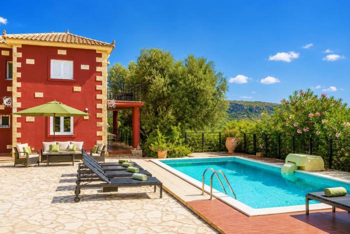 Villa Aliona