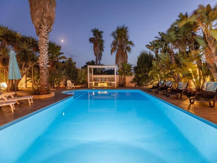 Seaside Gallipoli Modern Villa for 8