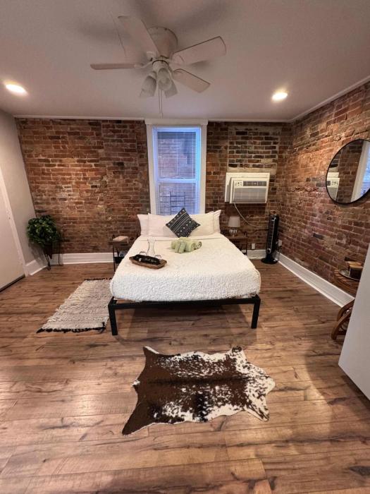 Jungle House Studio Suites - Short North & Convention Center