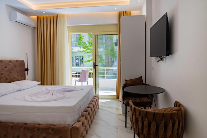 Solmar Apartments 1