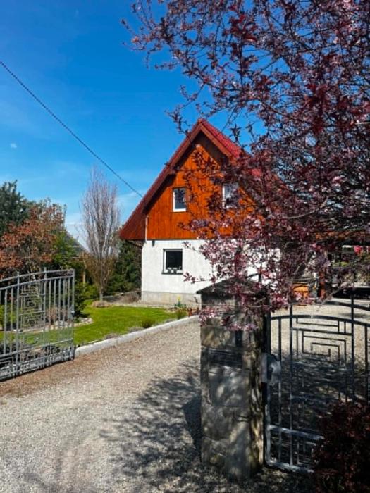 Lawendowe Wzgórze 21 dom z jacuzzi na wyłączność