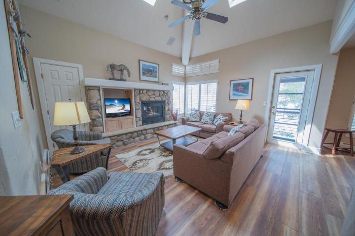 Starfire 1992 by SummitCove Lodging in Colorado