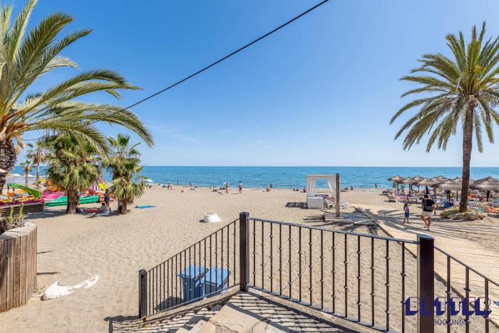Cara Lumira - Beachfront Seaviews Premium