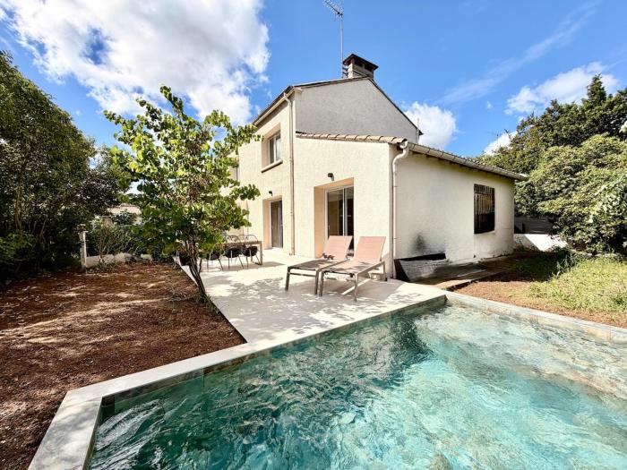 Maison moderne, 4 chambres avec piscine à Nîmes