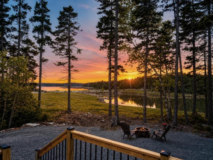 Oceanfront Sunset View Cabin