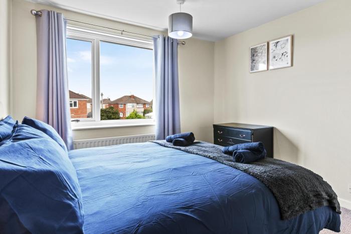 Great Sutton House Perfect for Contractors