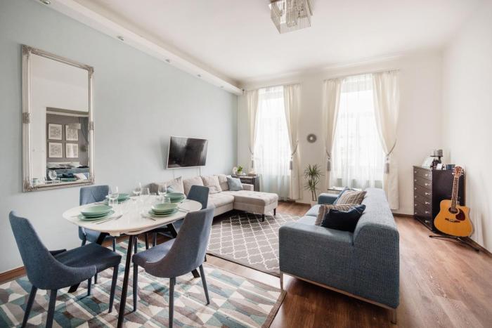 Blue Elephant Apartment