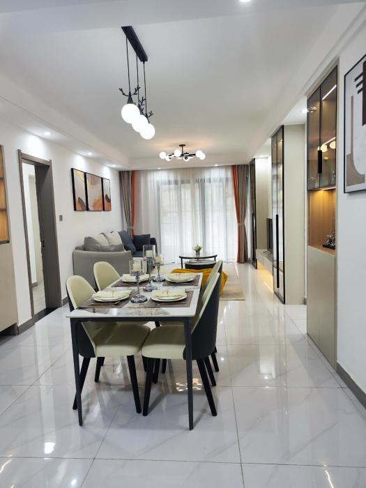 The Luxe on Exter Heights