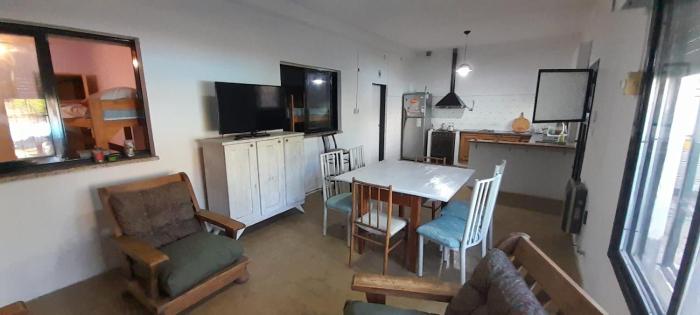Casa totalmente Equipada con Patio amplio y Pileta