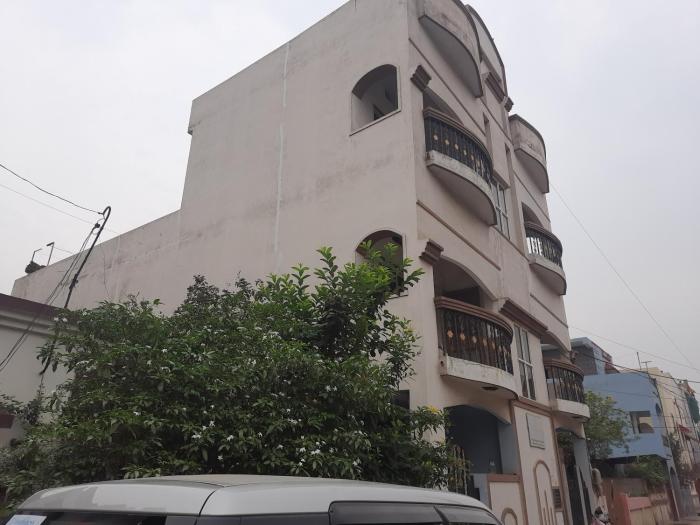 Aloks Home Stay- Beautiful AC Room, Best Location at Pachpedinaka Raipur