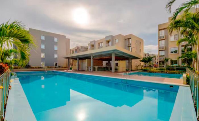 Refugio cerca del mar con Piscina y Aire acondicionado, ideal para 6