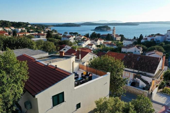 Holiday house with a parking space Hvar - 25860