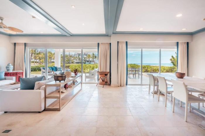 Apt with 2br-beachfront private pool in Sotogrande