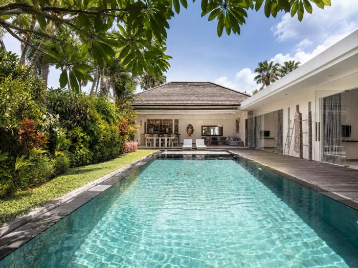 Elegant 3BR Oasis in the Heart of Seminyak
