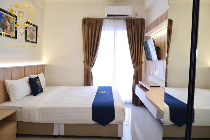 Royal Suites Studio 12ZY - Citra Plaza Nagoya Apartment