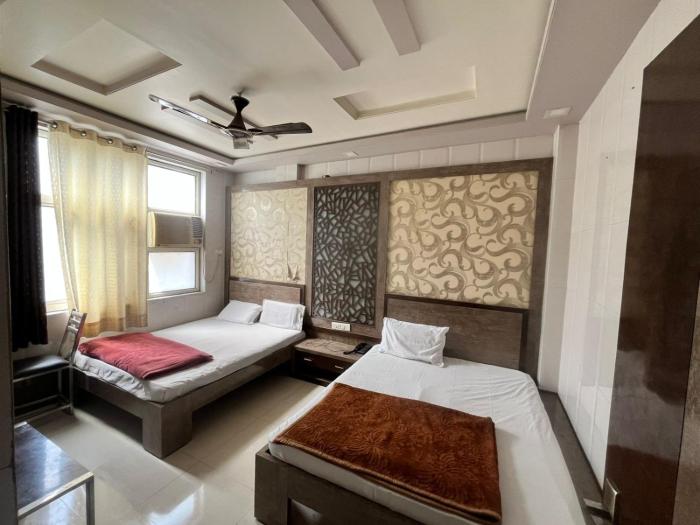Hotel Haji Ali - Sahil inn