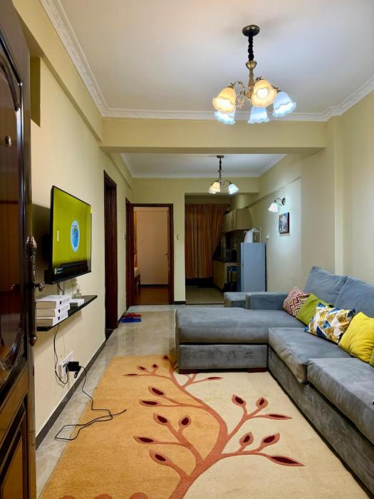 1 BR Elegant Colourful Denis Pritt Urban Retreat