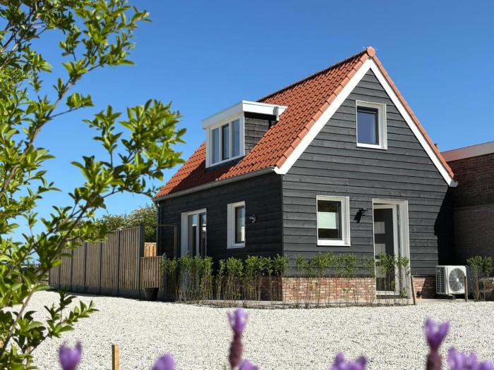 Vakantiehuis met weids uitzicht over de polder, dichtbij Domburg