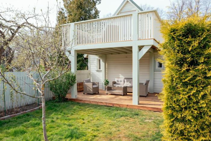 Cabin Guesthouse with free parking