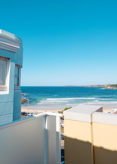 Elegant 2BR Bondi Beachfront Campbell Parade