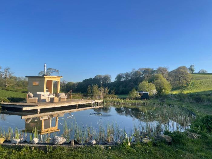 "The Studio" Contemporary studio with organic swimming pool