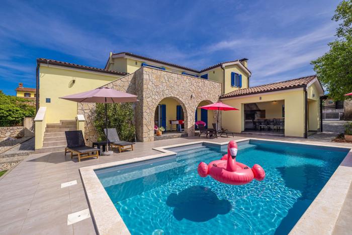 Holiday house MARLY with private pool