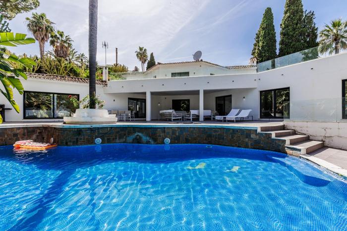 AA Guest - Jardines de Generalife Luxury Eco Villa with Private Pool