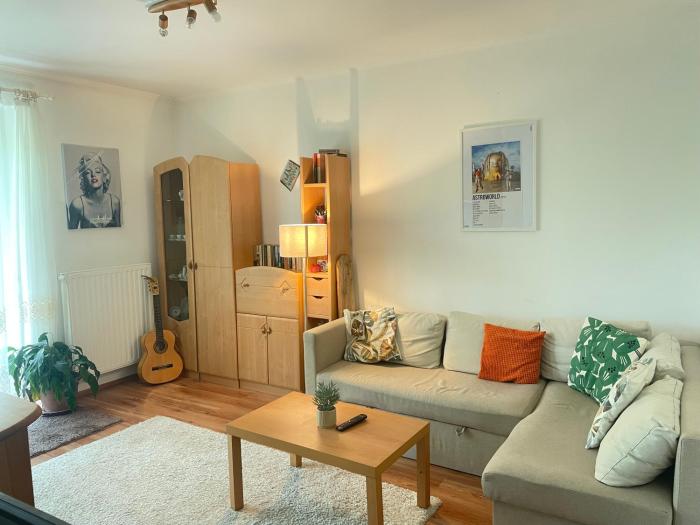 UCL Final Terrace Apartment