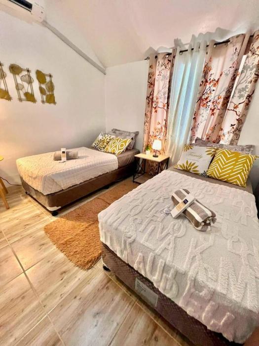 Bloomstone - 2BR Town House Aurora - Dumaguete