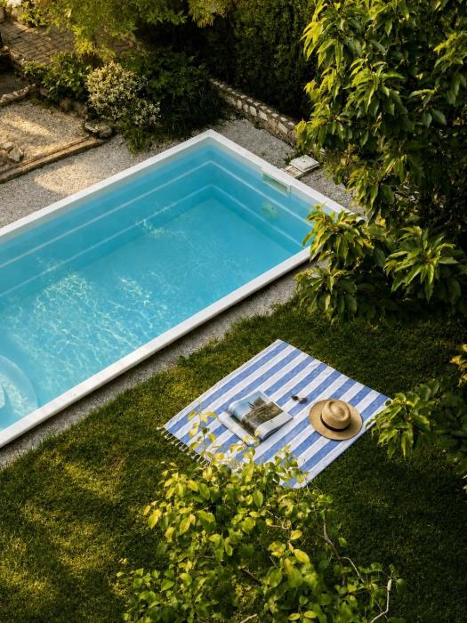 Cozy Apartment with Pool & Garden Retreat