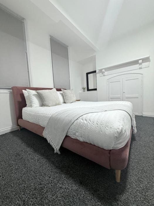 Spacious Flat Central & Cozy