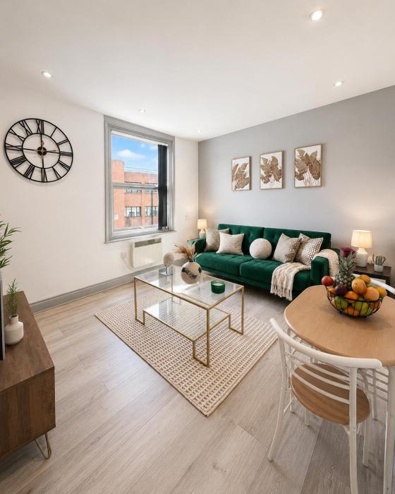 Reading Centre Luxe Apartment 3BR Sleeps 7