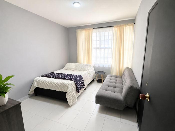 confortable habitacion privada, cerca hospitales y centro de bogota