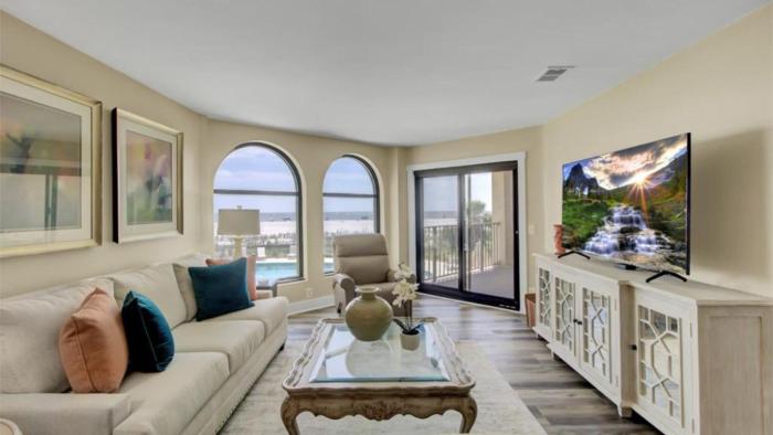 117 Seascape by AvantStay