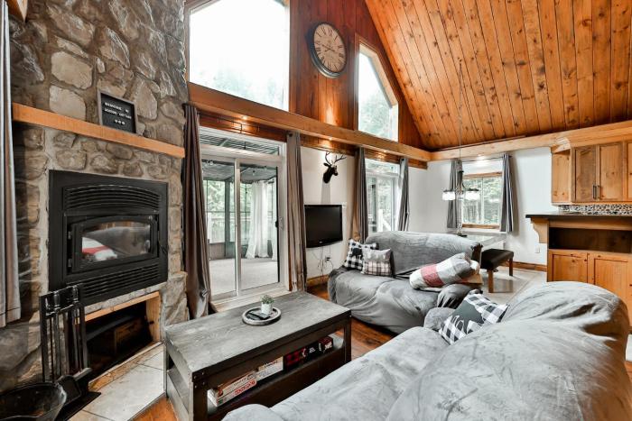 Chalet Gordon - Log Cabin Hot Tub & Lake Access