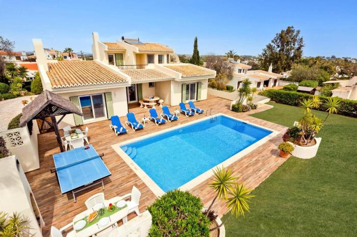 Villa Sarana by Villa Plus