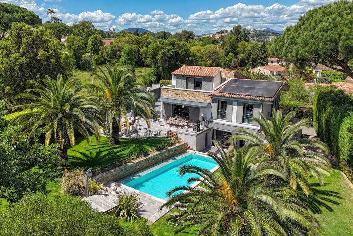 Modern Villa 5 minutes from Place des Lices
