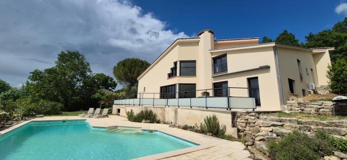 Havre de paix dans une villa darchitecte