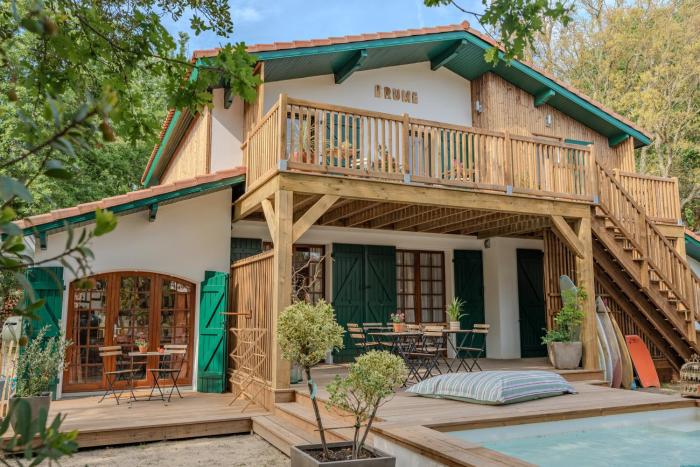 Brume Surf House