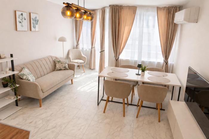 Luxury Boutique 2-Bedroom Apartment Downtown Burgas