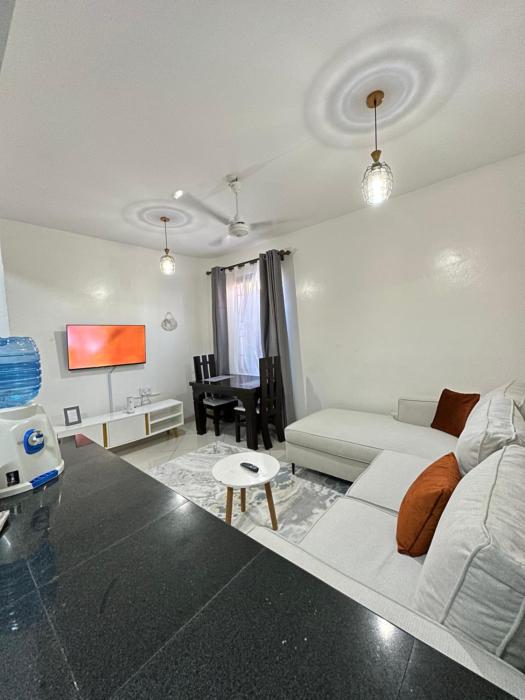 Nyali 1 BR with AC, Links Rd behind Quickmart