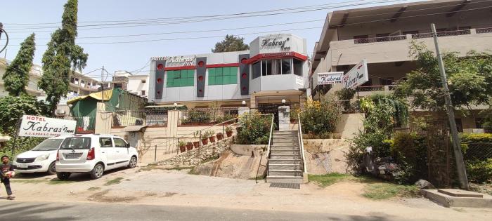 Hotel kabras inn