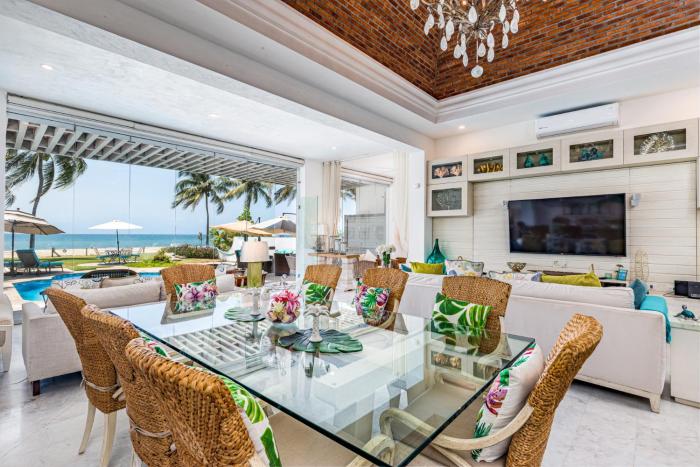 Luxury Beachfront Villa With Private Pool