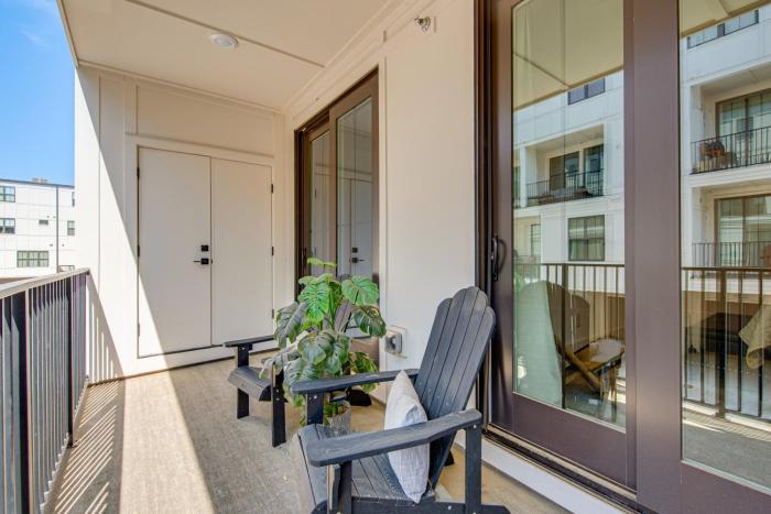 1 Mi Decatur Square New Condo Walkable to MARTA